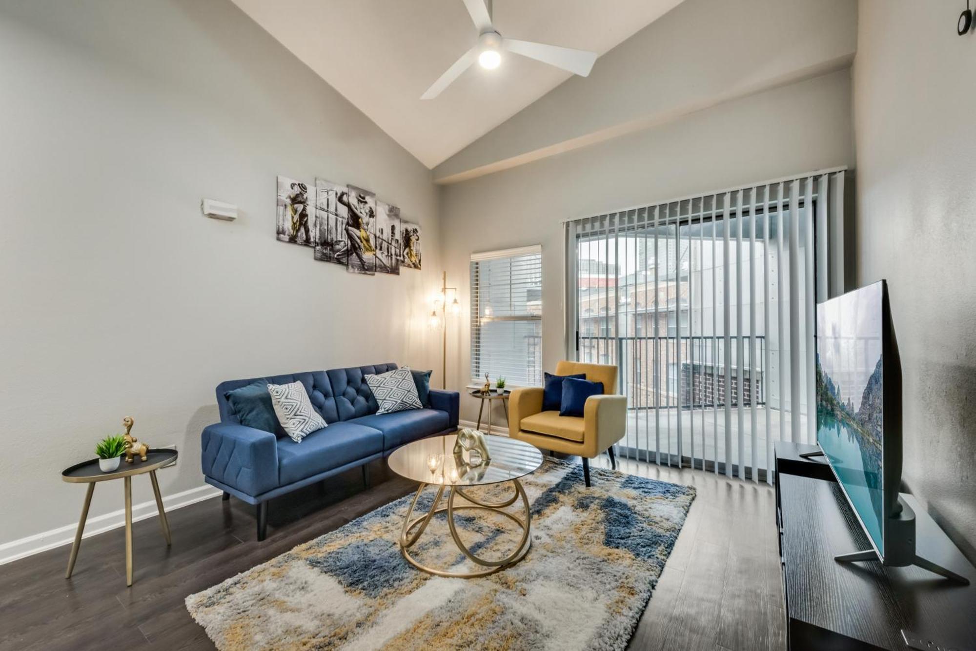 Appartamento Loft Style 2Br Apt I Dallas City Center I Pool I Gym I Workspace I Pets Esterno foto