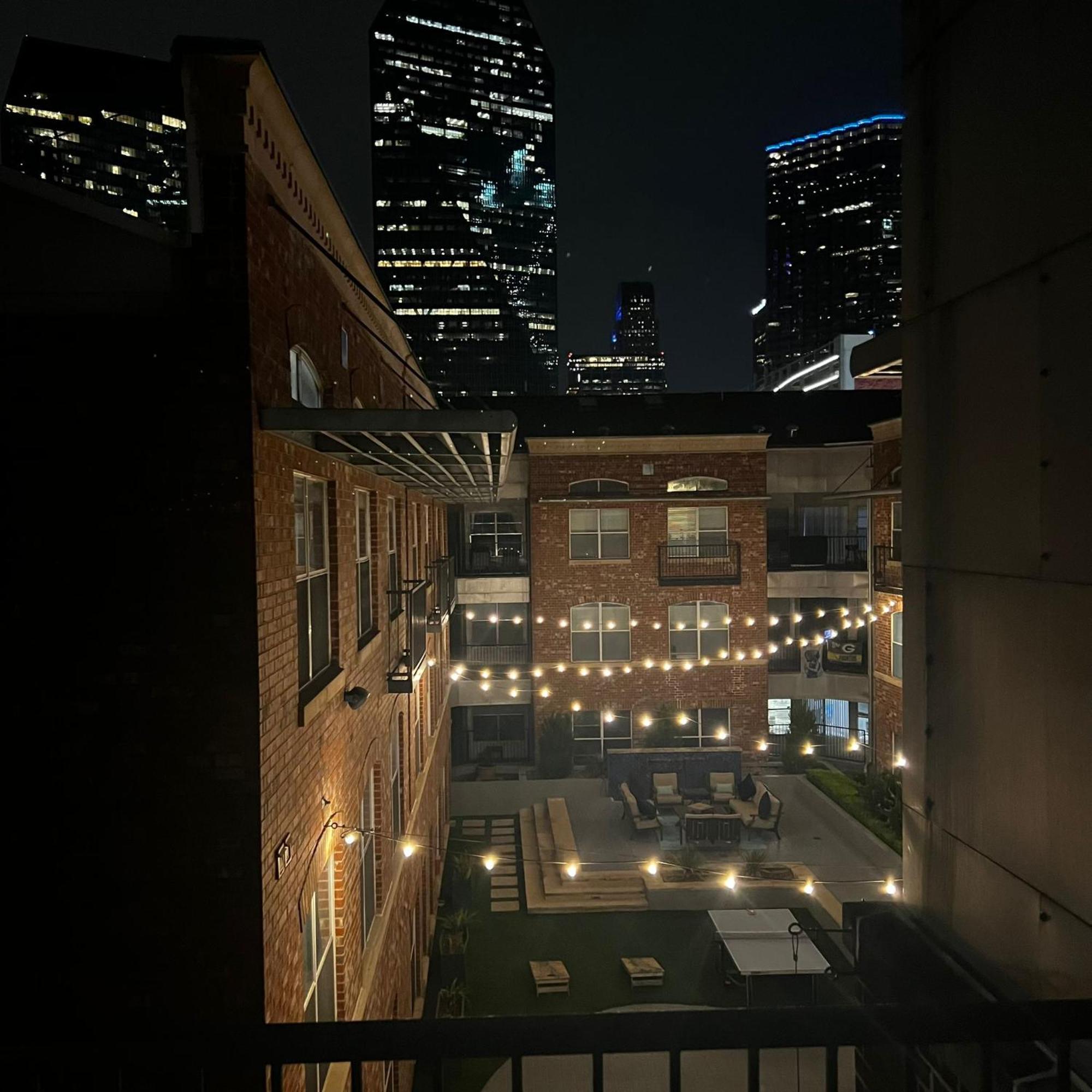 Appartamento Loft Style 2Br Apt I Dallas City Center I Pool I Gym I Workspace I Pets Esterno foto